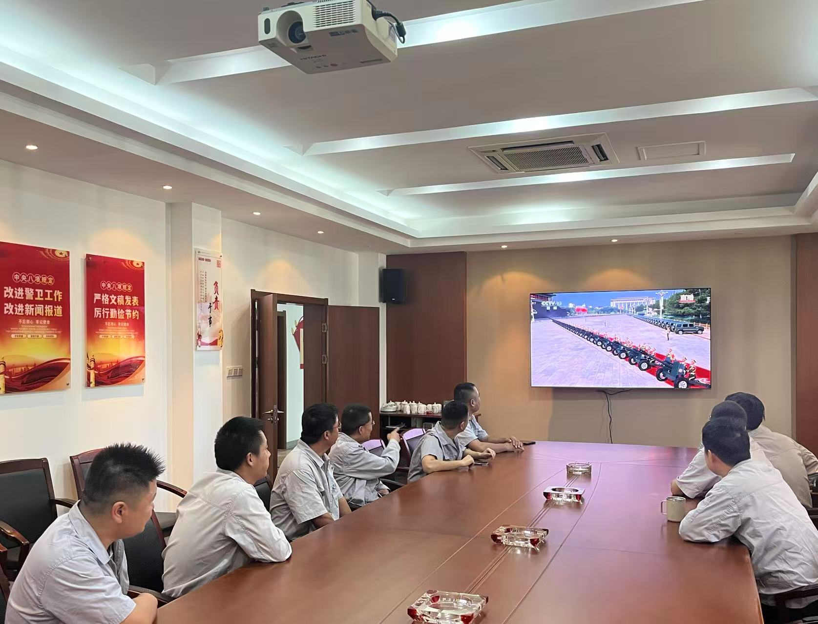 36c18ca4f7822adc734f38fe7d1f345.jpg 36c18ca4f7822adc734f38fe7d1f345.jpg